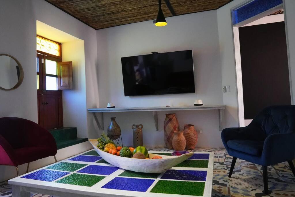 Nueva En San Antonio Cali, La Casa De Tona Villa Екстериор снимка