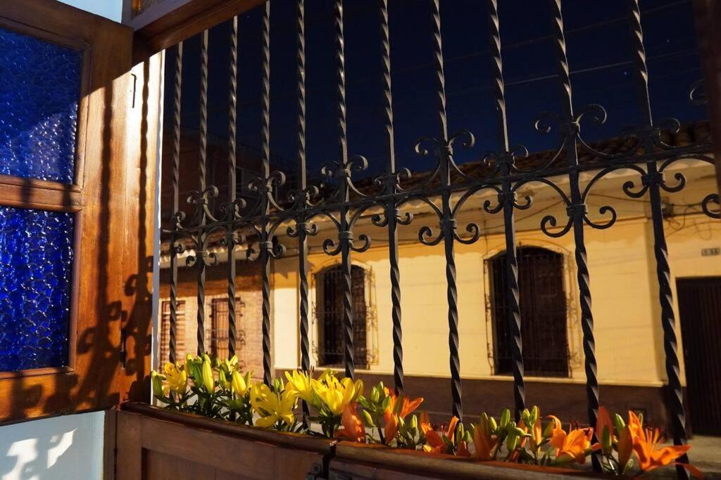 Nueva En San Antonio Cali, La Casa De Tona Villa Екстериор снимка